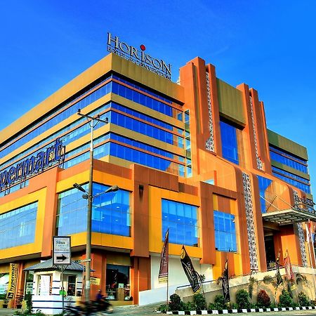 Horison Hotel Pematang Siantar Екстериор снимка
