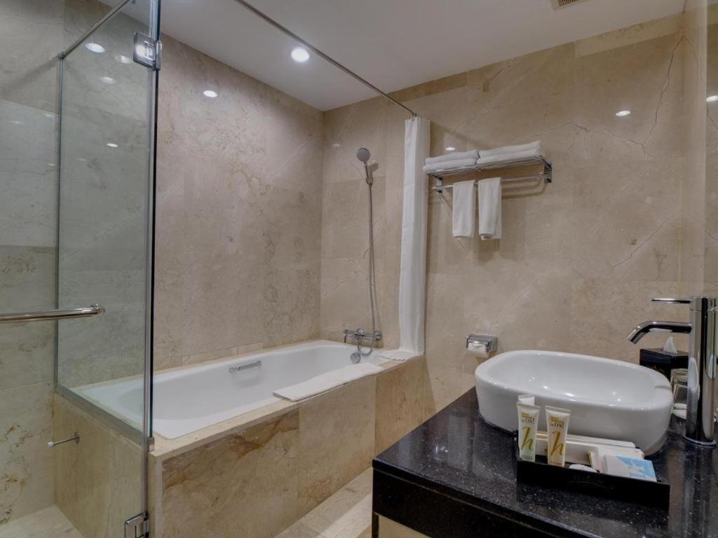 Horison Hotel Pematang Siantar Екстериор снимка