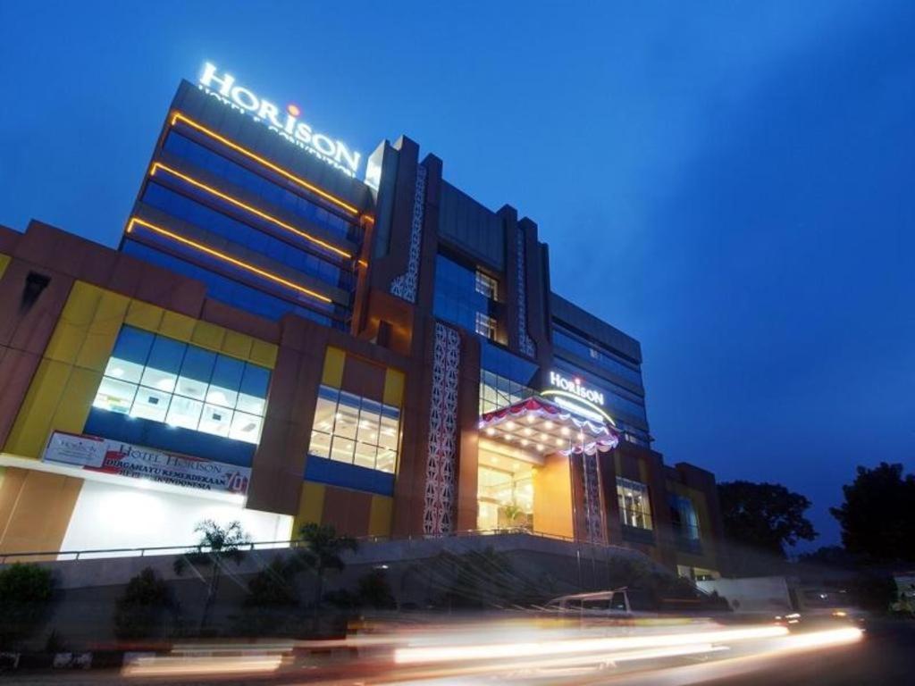 Horison Hotel Pematang Siantar Екстериор снимка