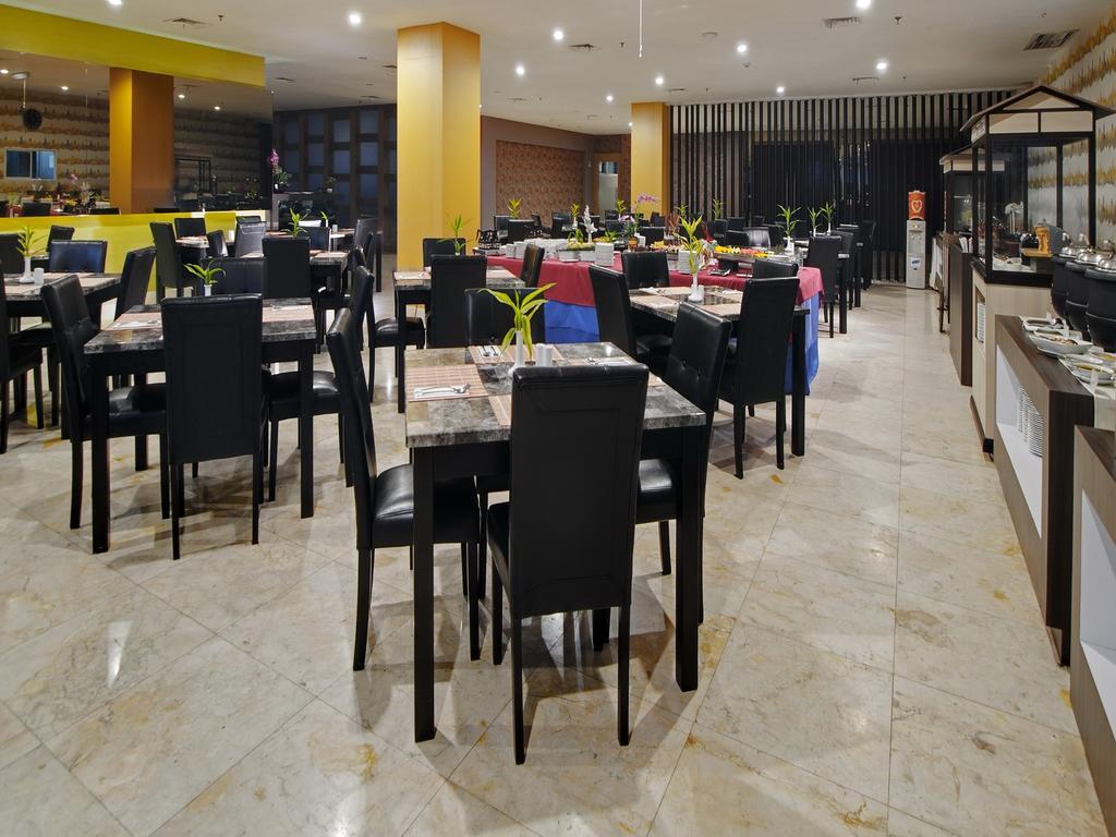 Horison Hotel Pematang Siantar Екстериор снимка