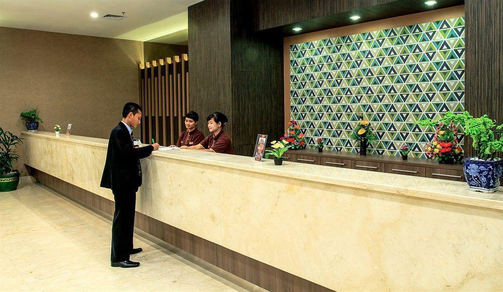 Horison Hotel Pematang Siantar Екстериор снимка